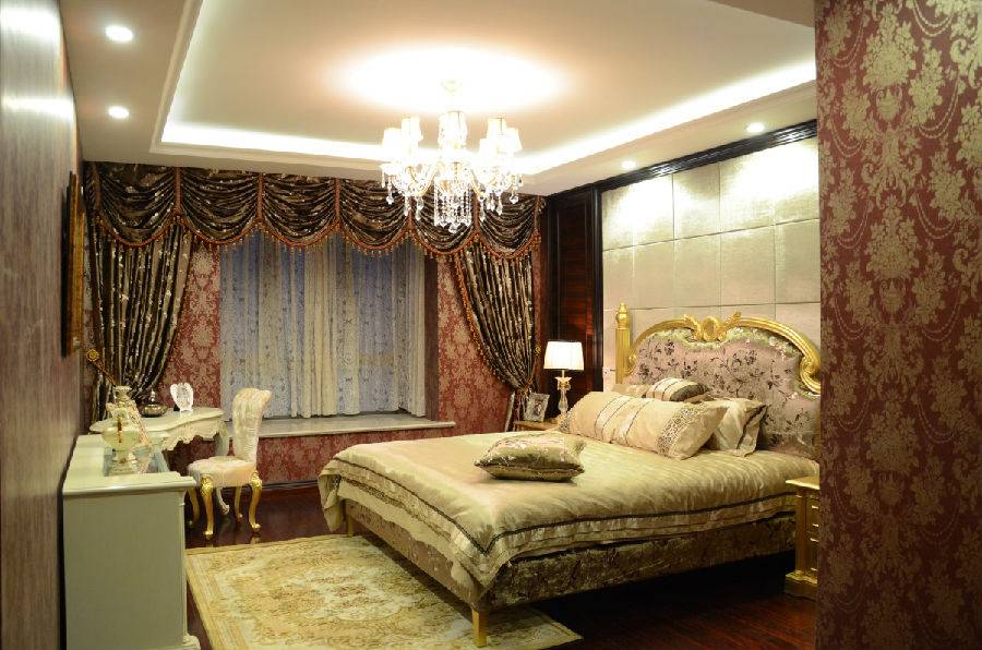 歐式主臥室飄窗裝修效果圖